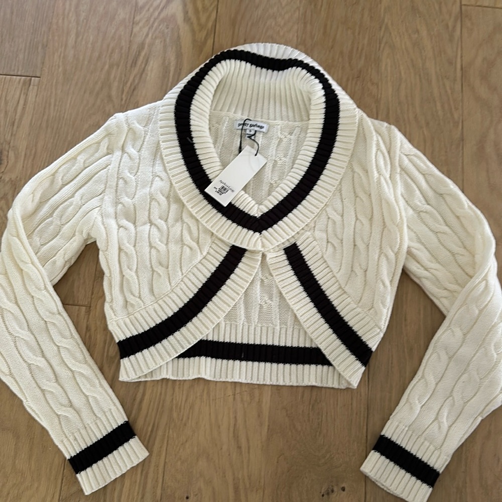 NWT white/black sweater - size S
